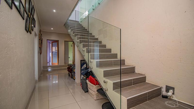 6 Bedroom Property for Sale in Dana Bay Western Cape